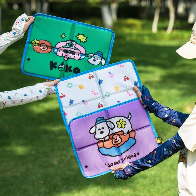 防水ナイロン製ジュースドッグピクニックマット、大型折りたたみ - Kids Outdoor Mat のレビューと価格