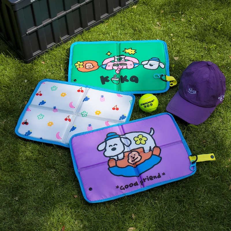 防水ナイロン製ジュースドッグピクニックマット、大型折りたたみ - Kids Outdoor Mat のレビューと価格