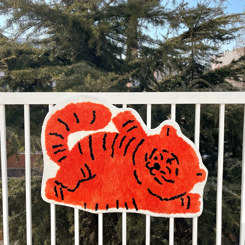 VIKAMA かわいい寝そべり猫エリアラグ、柔らかいプラッシ - Kids Outdoor Mat のレビューと価格